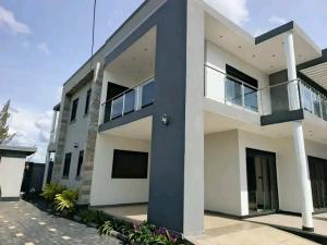 4 bedroom Apartment for sale Kira road  Kira Wakiso Central