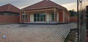 4 bedroom Bungalow Apartment for sale Namugongo  Kampala Central