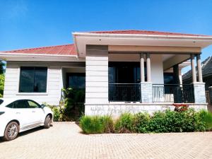 4 bedroom Villa for sale Namugongo sonde Jinja misindye Goma Mukono Central