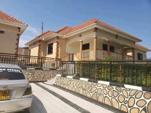 4 bedroom Bungalow Apartment for sale Kira Kira Wakiso Central