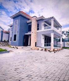 6 bedroom Apartment for sale Kira mameritor road  Kira Wakiso Central