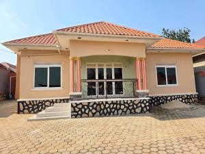 3 bedroom Villa for sale Buloba mityana road Nsangi Wakiso Central