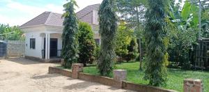 3 bedroom Villa for sale Bujjuko mityana road  Nsangi Wakiso Central