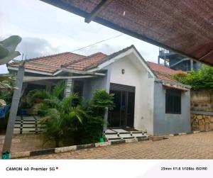 3 bedroom Bungalow Apartment for sale Najjera road  Kampala Central Kampala Central
