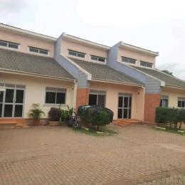 3 bedroom Apartment Block Apartment for rent najjera buwate Wakiso Central