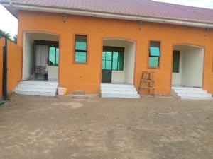 1 bedroom mini flat  Bungalow Apartment for rent gayaza road Wakiso Central