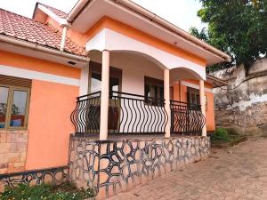 2 bedroom Bungalow Apartment for rent namugongo road Wakiso Central