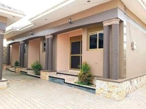 1 bedroom mini flat  Bungalow Apartment for rent buwaate road Kampala Central
