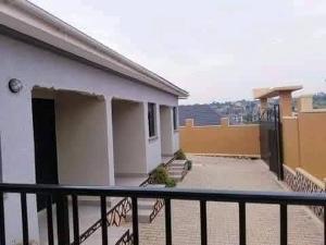 1 bedroom mini flat  Bungalow Apartment for rent gayaza road Gayaza Wakiso Central