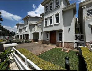 5 bedroom Townhouse for sale LAVINGTON,NAIROBI Lavington Nairobi