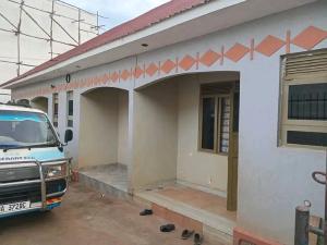 1 bedroom mini flat  Bungalow Apartment for rent Namugongo road  Kampala Central Kampala Central