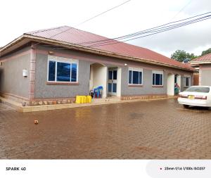 1 bedroom mini flat  Bungalow Apartment for rent Bweyogerere road  Kampala Central Kampala Central