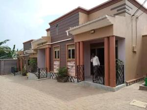 1 bedroom mini flat  Bungalow Apartment for rent namugongo road Wakiso Central