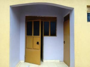 1 bedroom mini flat  Bungalow Apartment for rent Kyanja kisasi road Kisaasi Kampala Central