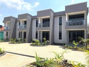 3 bedroom Apartment Block Apartment for rent kira road Kira Wakiso Central
