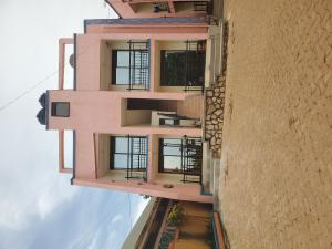 1 bedroom mini flat  Apartment Block Apartment for rent Kisaasi.  Next to where the uganda cranes sleep.  Kisaasi Kampala Central