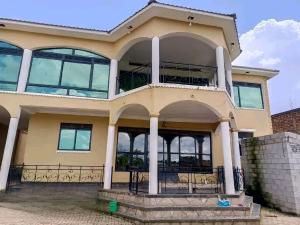 6 bedroom Villa for sale Nankuwadde Nabweru Wakiso Central