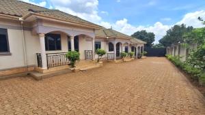2 bedroom Bungalow Apartment for sale Kira road  Kampala Central Kampala Central