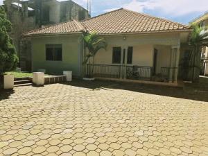 4 bedroom Bungalow Apartment for rent Kyaliwajjala  Kampala Central Kampala Central