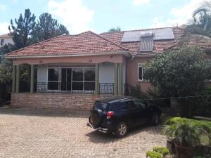 4 bedroom Bungalow Apartment for sale Naalya  Kampala Central