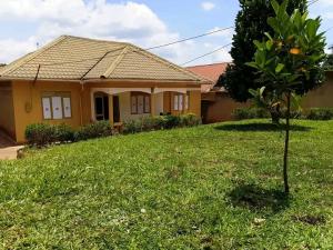 3 bedroom Bungalow Apartment for sale Kira road  Kampala Central Kampala Central