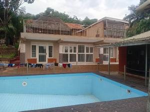 Commercial Property for sale Makindye kizungu  Kampala Central Kampala Central