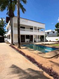 5 bedroom Villa for rent Makindye Kampala Central