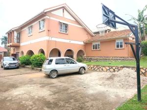 5 bedroom Apartment for rent Ntinda  Kampala Central