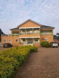 5 bedroom Villa for sale Mutungo Munyonyo road Express highway  Munyonyo Kampala Central