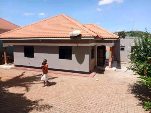 3 bedroom Bungalow Apartment for sale Kira nsaza  Kira Wakiso Central