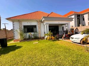 4 bedroom Bungalow Apartment for sale Kira road  Kampala Central Kampala Central