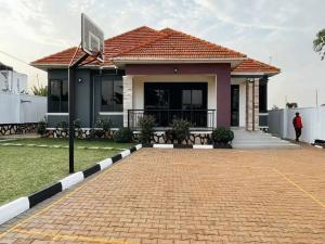 3 bedroom Villa for sale Kira kitukutwe  Kampala Central Kampala Central