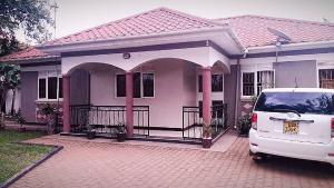 4 bedroom Villa for sale Kira mamerito road  Kira Wakiso Central