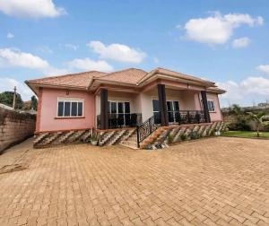 4 bedroom Villa for sale Kira nsasa  Kira Wakiso Central