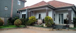 3 bedroom Villa for sale Kira along kasangati road  Kira Wakiso Central