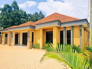 5 bedroom Bungalow Apartment for sale Kira town  Kampala Central Kampala Central