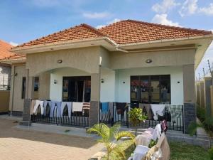 3 bedroom Bungalow Apartment for sale Namugongo road  Kampala Central Kampala Central
