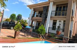 6 bedroom Villa for sale Namugongo nabusugwe  Kira Wakiso Central