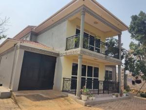 4 bedroom Villa for sale Entebbe bwerenga Kampala Central Kampala Central