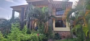 6 bedroom Apartment for sale Kiwaatule road  Kampala Central Kampala Central