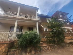 2 bedroom Apartment for rent Senyodo road Makindye Kampala Central