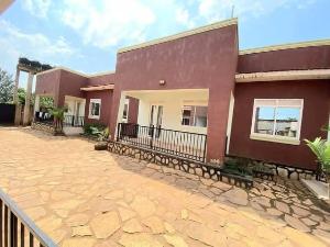 2 bedroom Bungalow Apartment for rent Kira road Kira Wakiso Central