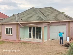 3 bedroom Bungalow Apartment for rent Kira road  Kira Wakiso Central
