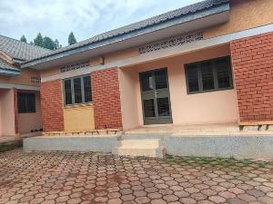 2 bedroom Bungalow Apartment for rent Kisaasi road Kisaasi Kampala Central