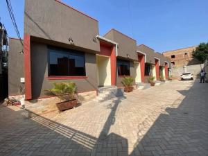 1 bedroom mini flat  Bungalow Apartment for rent Kisaasi road  Kisaasi Kampala Central