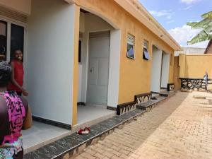 1 bedroom mini flat  Studio Apartment for rent Kisaasi bukoto road  Kisaasi Kampala Central