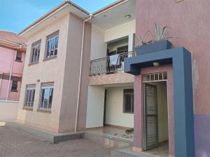 3 bedroom Apartment Block Apartment for rent Kulambilo road Kampala Central