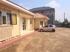 2 bedroom Bungalow Apartment for rent Kulambilo road Kampala Central