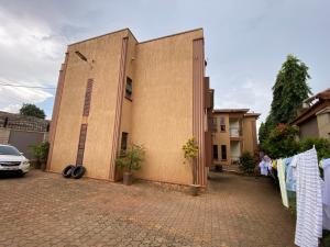 3 bedroom Apartment Block Apartment for rent kyanja road  Kampala Central Kampala Central