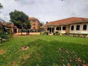 3 bedroom Bungalow Apartment for rent Kyanja road  Kampala Central